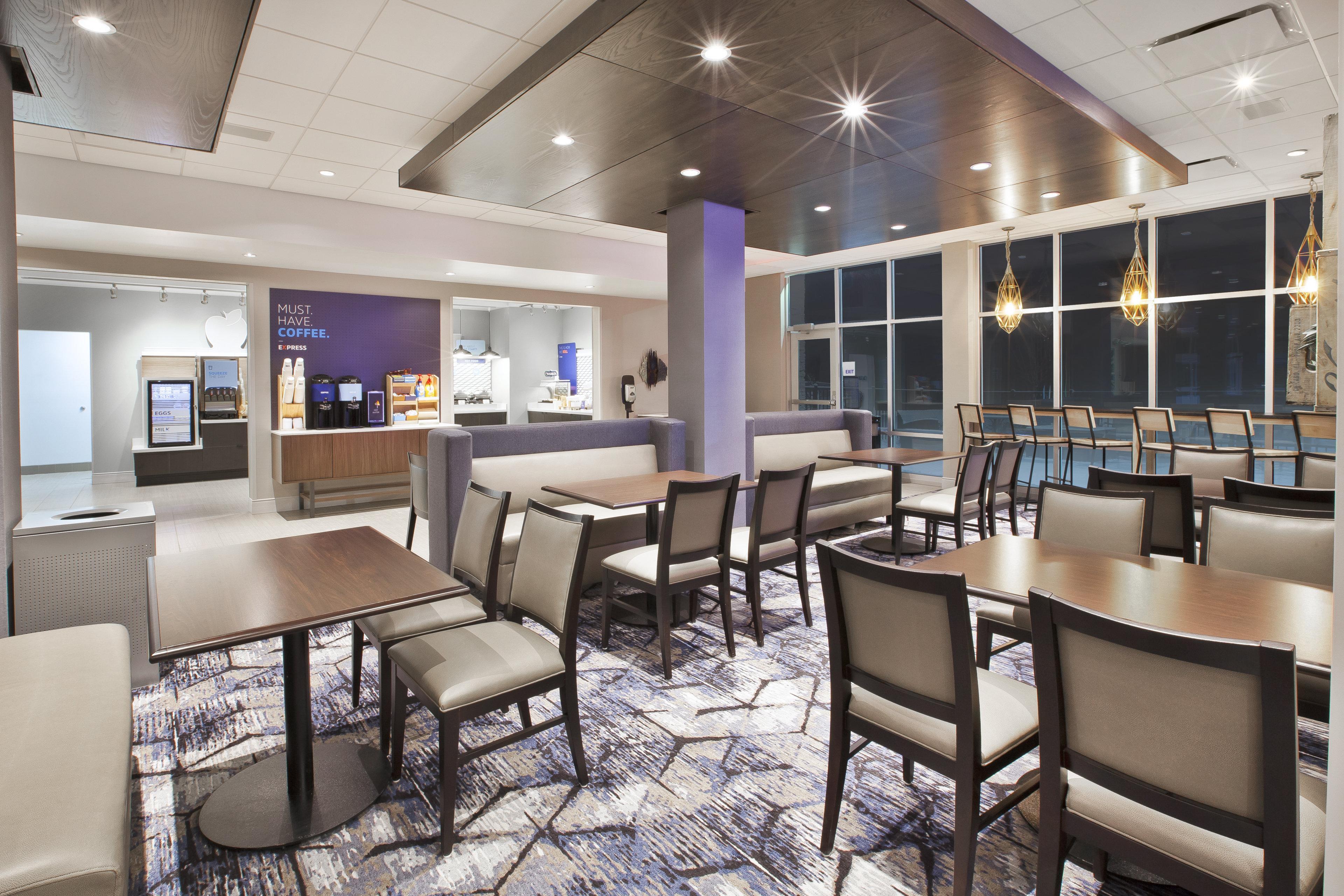 Holiday Inn Express & Suites Okemos - University Area By Ihg Exterior foto